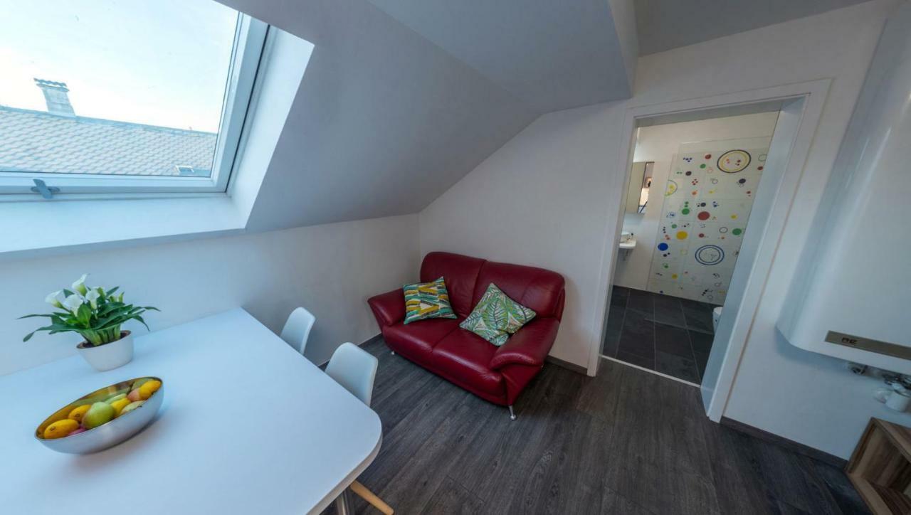 Skyview Studio Stp Apartment Sankt Poelten Ngoại thất bức ảnh